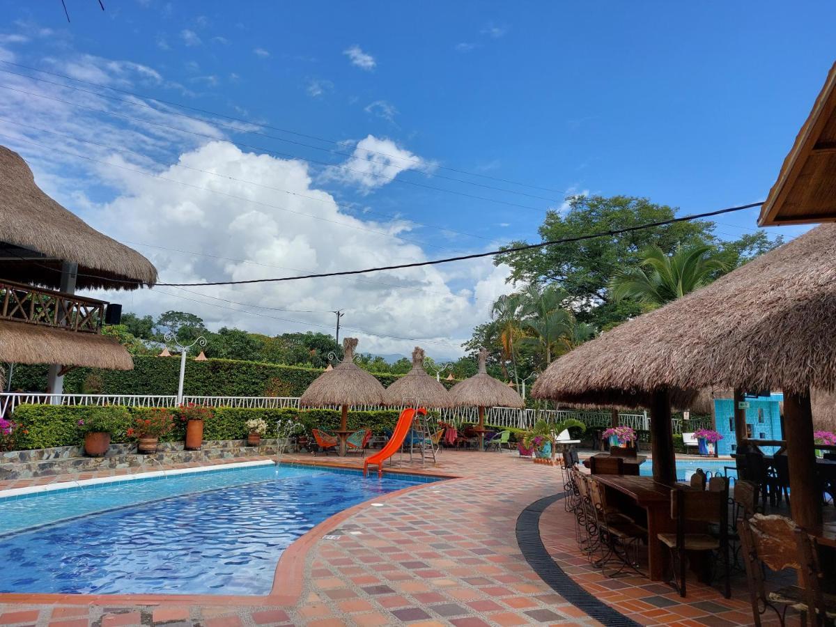 Hotel Campestre San Joaquin Garzón Buitenkant foto