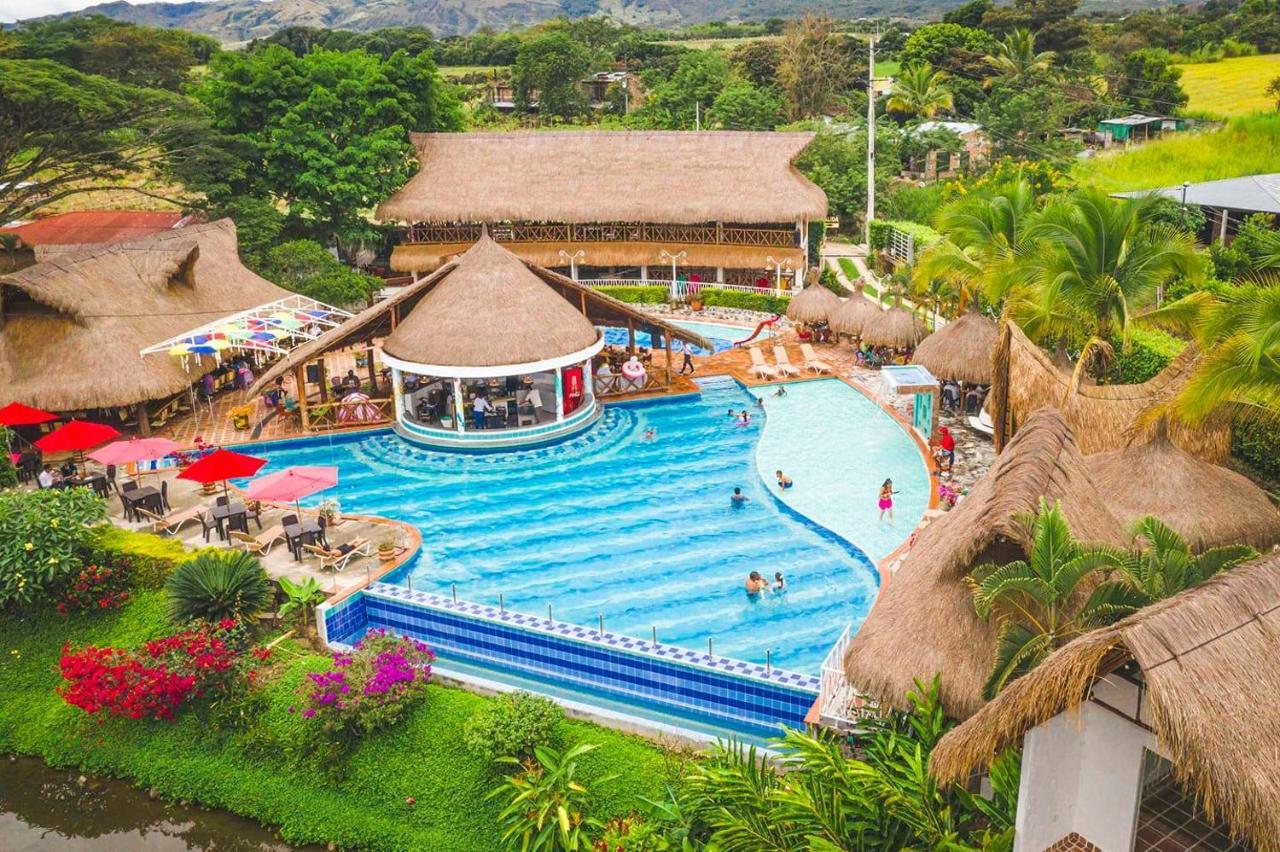 Hotel Campestre San Joaquin Garzón Buitenkant foto